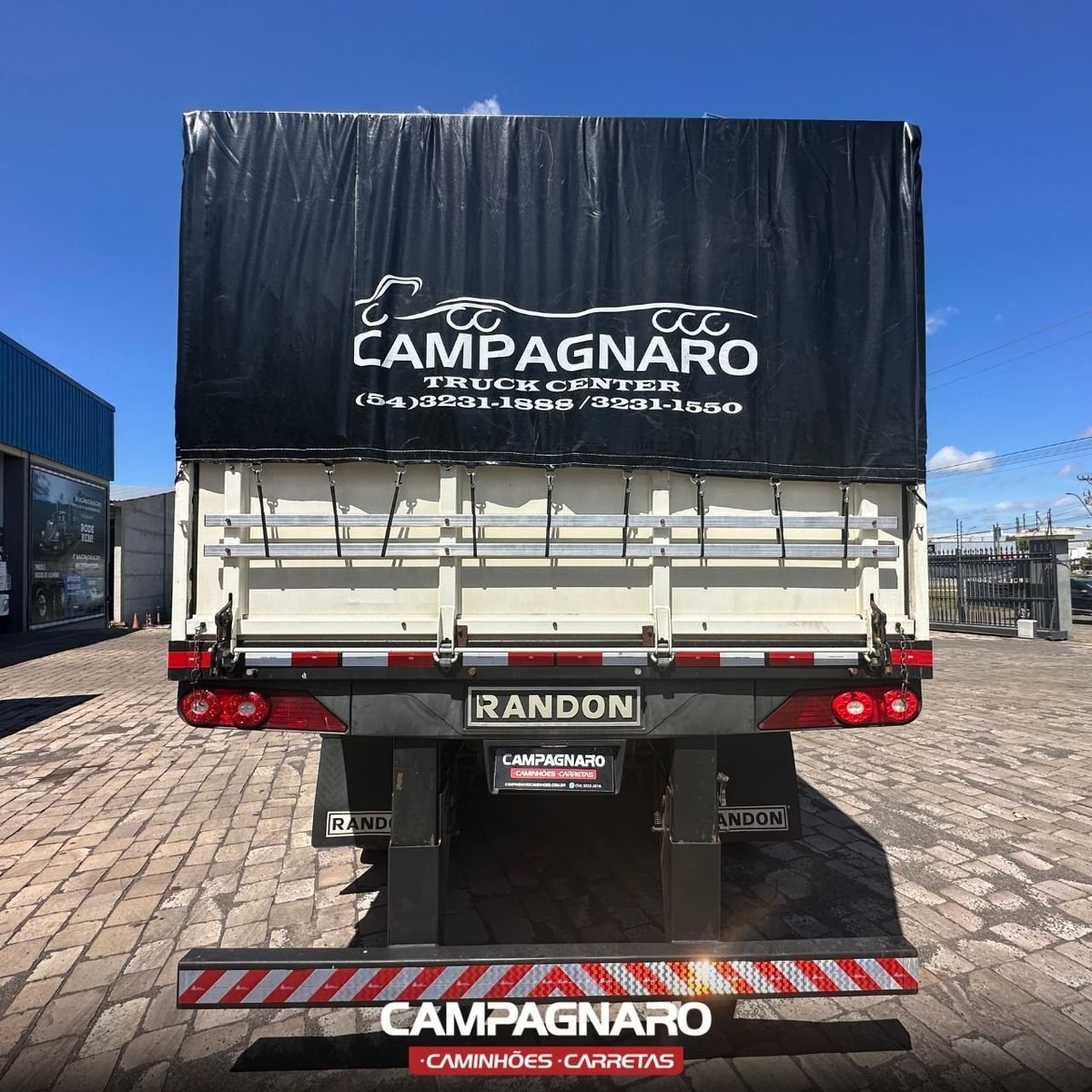 Lona de Vinil para caminhão 14,5 x 4,7 Metros (Impermeável)