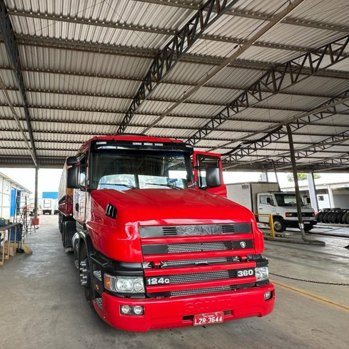 Capa Para-choque Scania T R 114 124 - Fibra