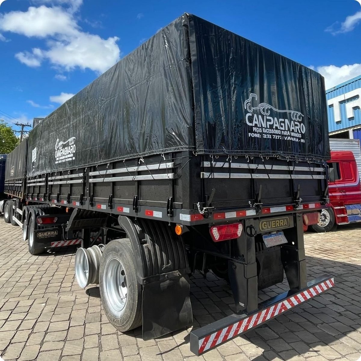 Lona de Vinil para caminhão Com Bojo 16,70 x 5,10 Metros (Impermeável)