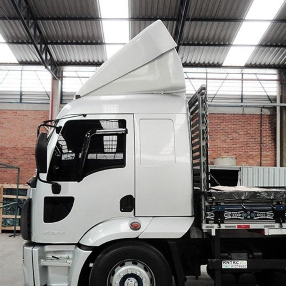 Defletor de ar Ford cargo a partir de 2011 Cabine Alta - Rodoplast
