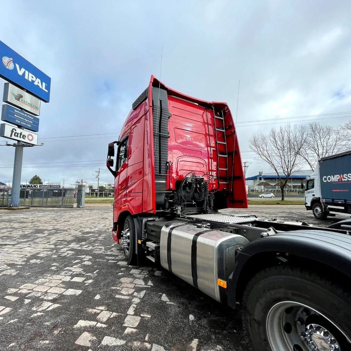 Continuação do Defletor De Ar Para Cegonheiro Volvo New FH - Rodoplast