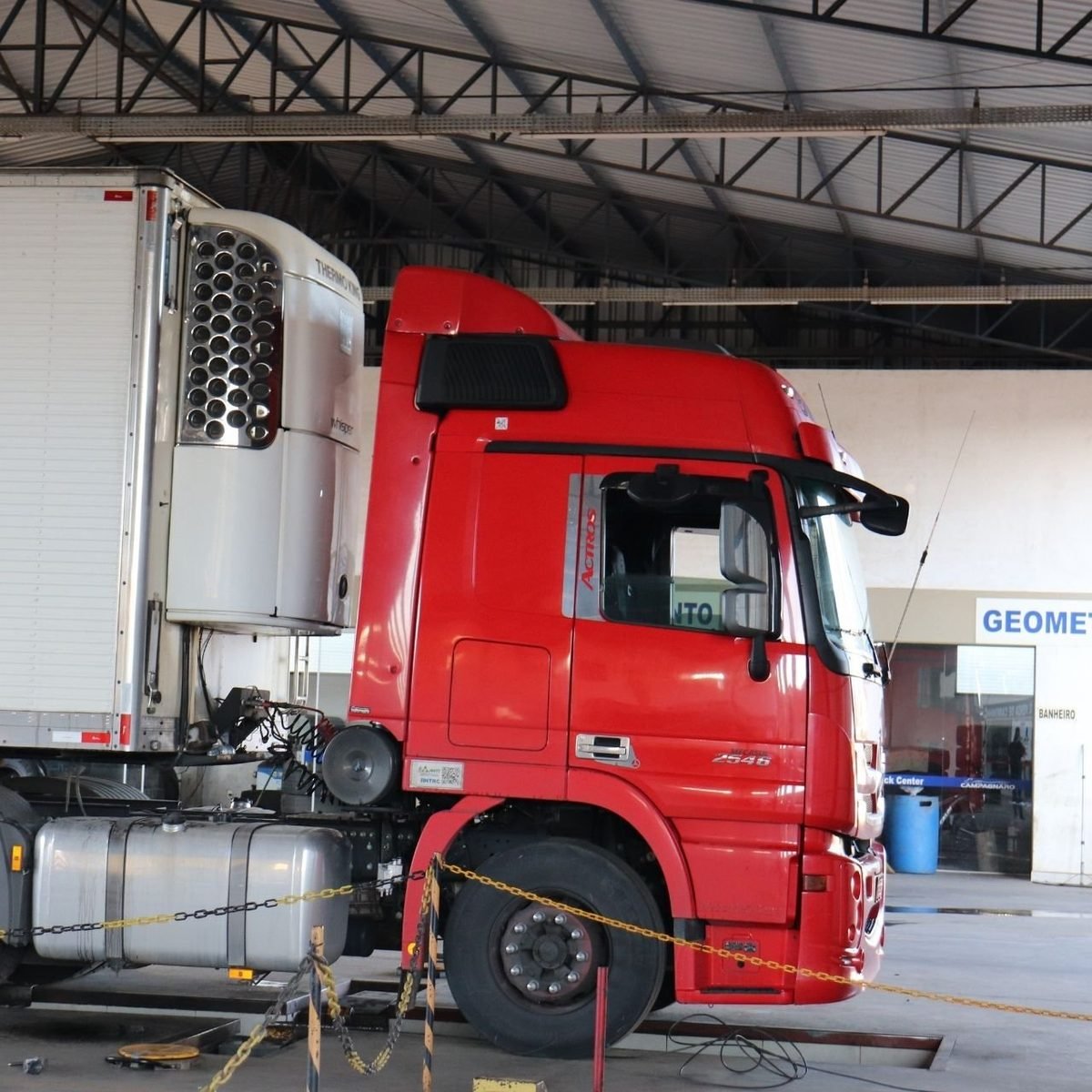 Defletor de Ar Mercedes-Benz Actros Cabine Alta Completo Fixo - Rodoplast