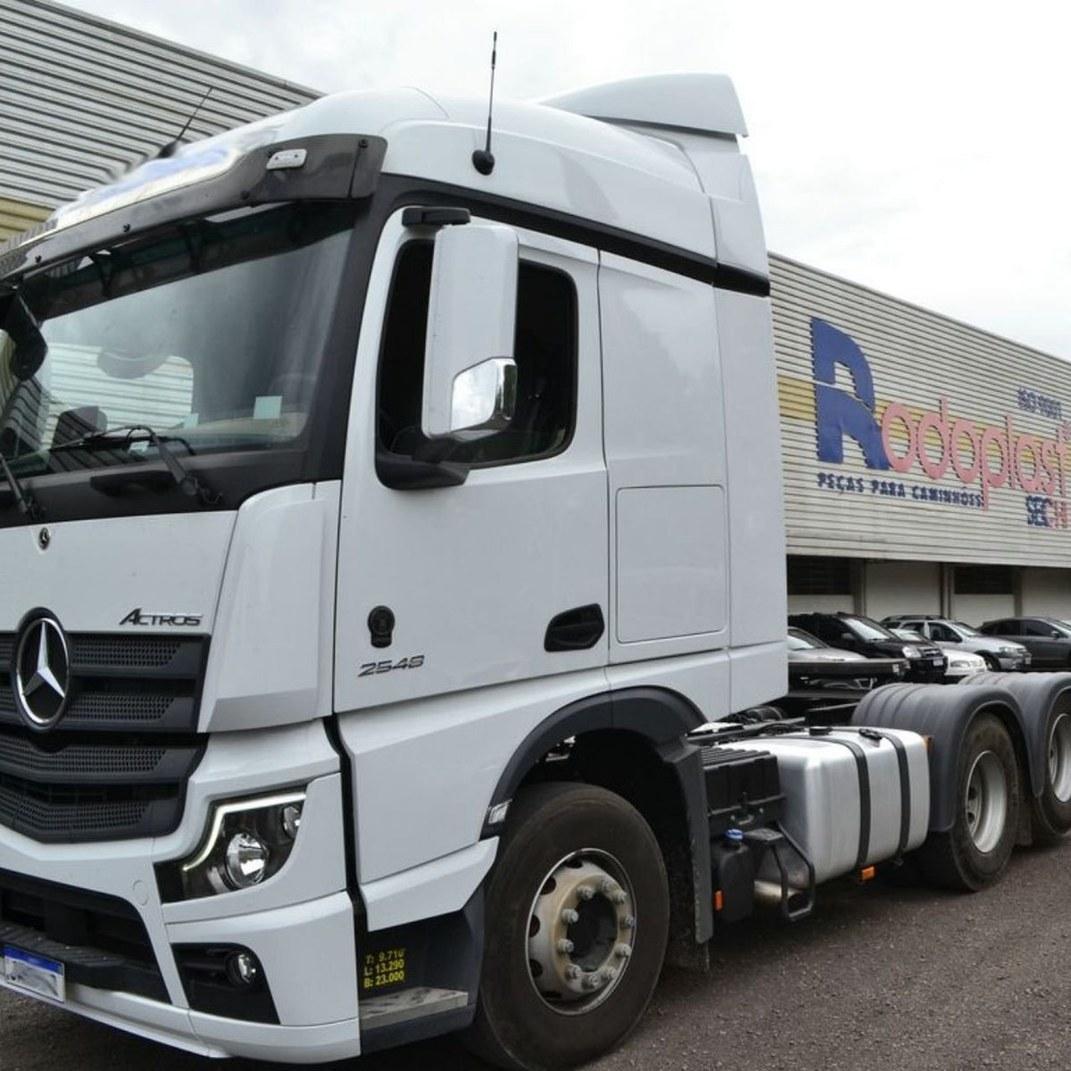 Defletor de Ar Mercedes-Benz Actros a partir de 2020 Cabine Alta - Rodoplast
