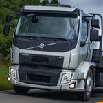 Ponteira Para-Choque Volvo VM 2020+ c/ Abertura Farol Milha