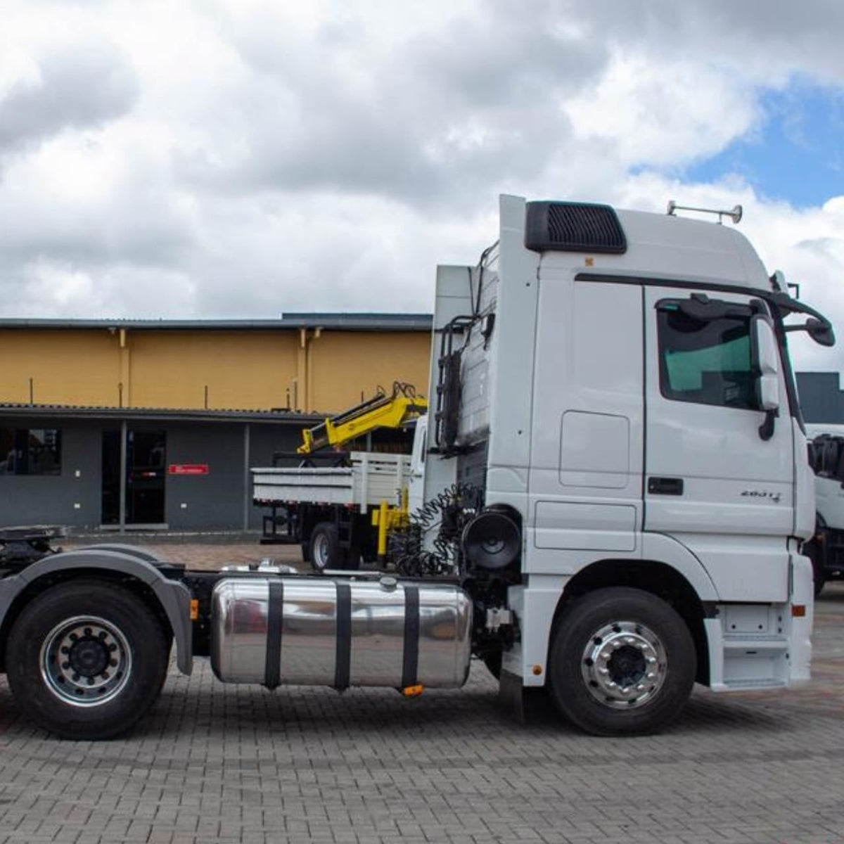 Defletor de Ar Mercedes-Benz Actros Megaspace Sem Recorte do Filtro Cegonheiro - Rodoplast