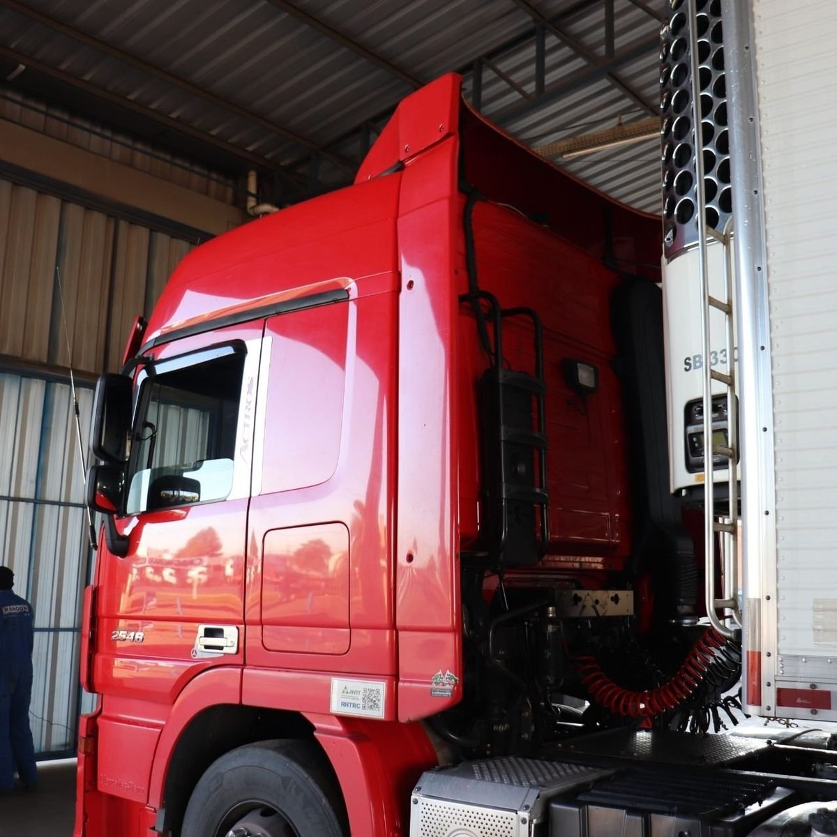 Defletor de Ar Mercedes-Benz Actros Cabine Alta Completo Fixo - Rodoplast