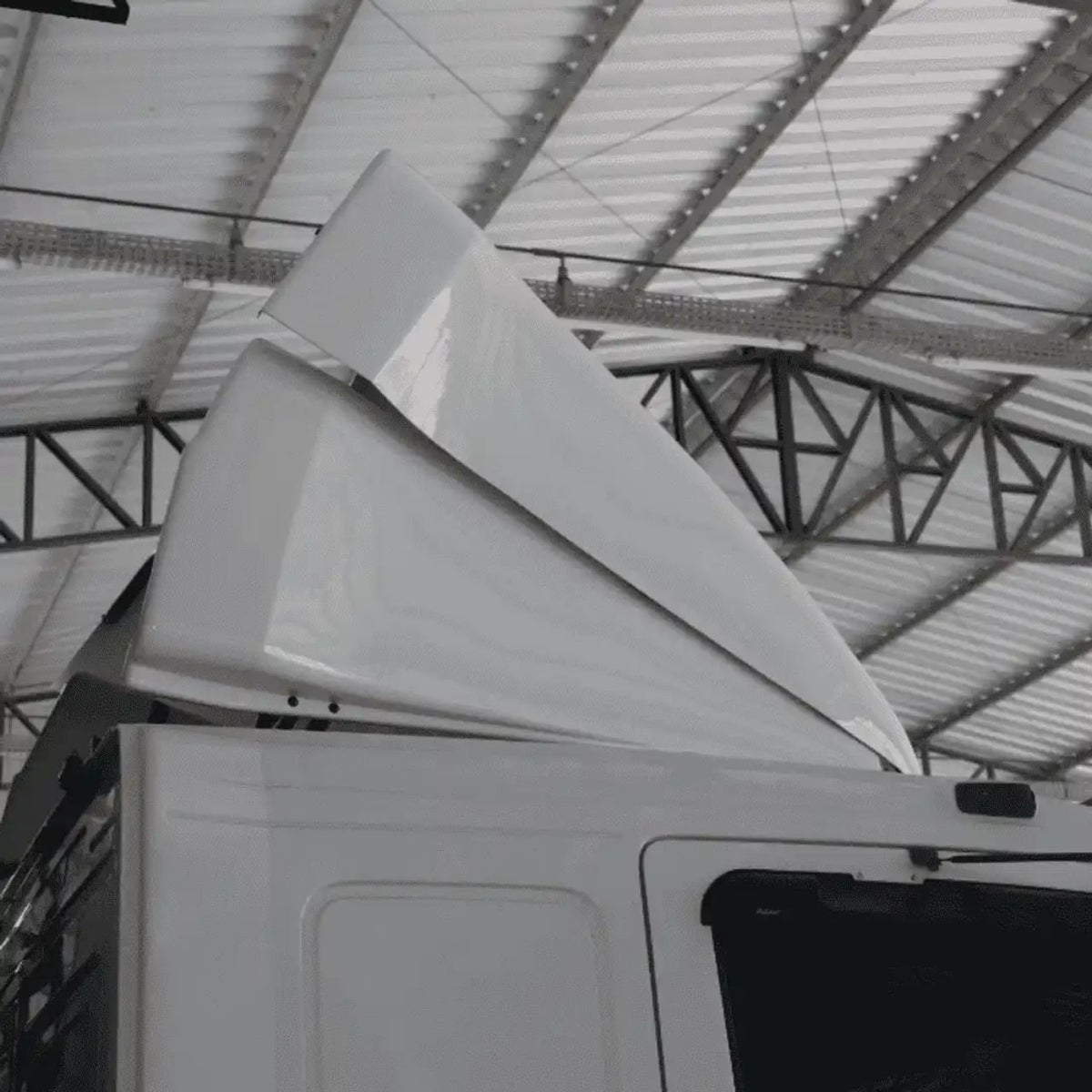 Defletor De Ar Mercedes-Benz Atego Cabine Baixa Leito Teto - Rodoplast