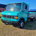 Grade Frontal Central Mercedes-Benz 709 Plástico Original