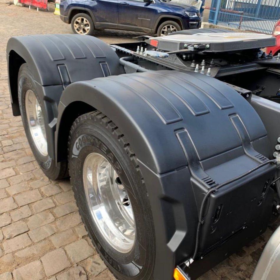Centro Para-lama Volvo New FH + 4 Presilhas - Rodoplast