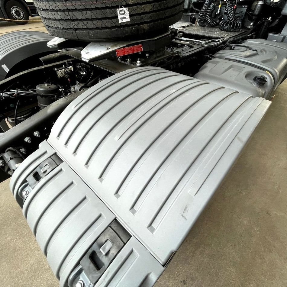 Centro Para-lama Mercedes Actros Axor + 4 Presilhas