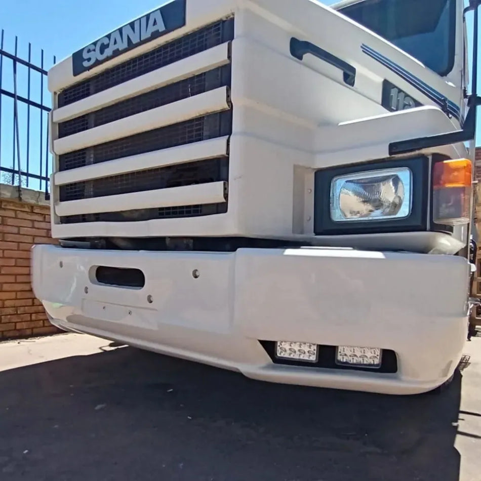 Capa Para-choque Scania 112 T Curta Fibra c/ Suportes