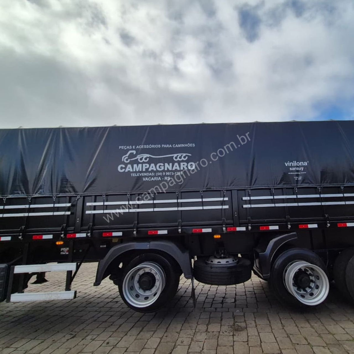 Lona de Vinil para caminhão com Bojo 12 x 5,1 Metros (Impermeável)