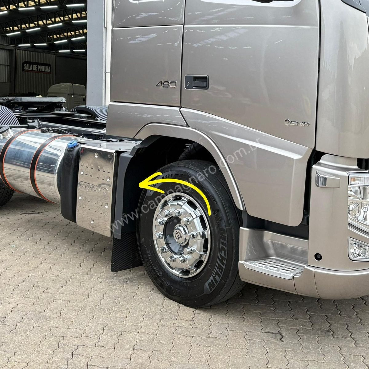 Para-lama de Cabine Dianteiro - Volvo FH / FM / FMX 2004 a 2014