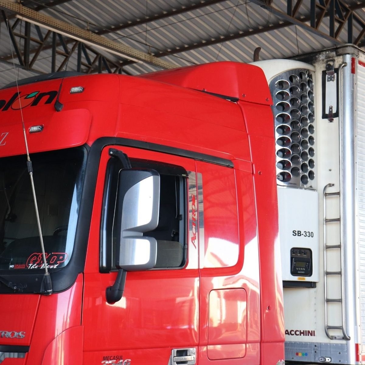 Defletor de Ar Mercedes-Benz Actros Cabine Alta Completo Fixo - Rodoplast