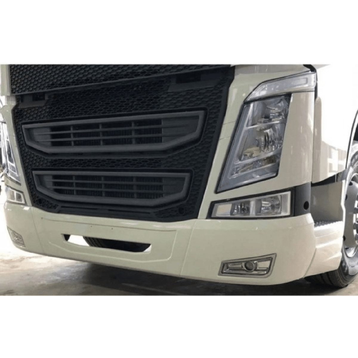 Capa Para-choque Volvo FH 2015 a 2020 - Modelo Especial